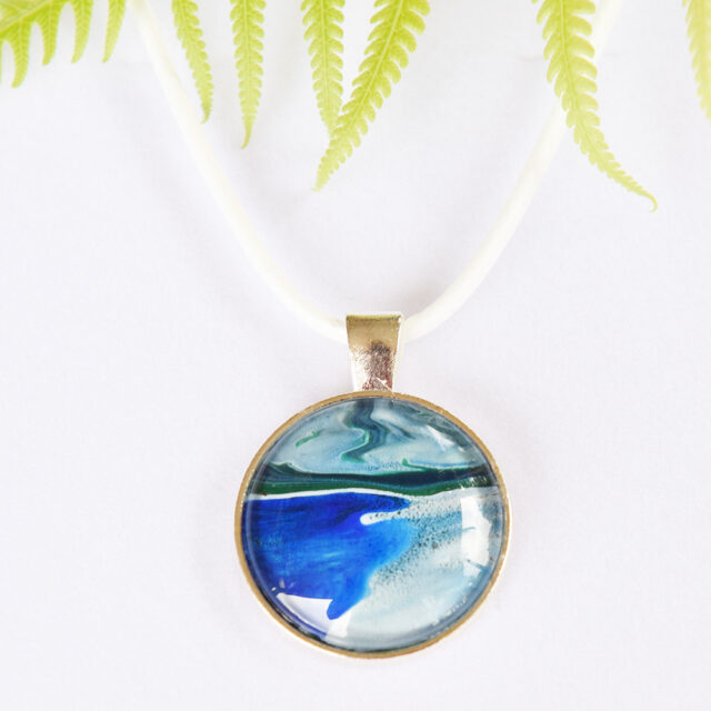 Ladies Unique Ocean Silver Pendant